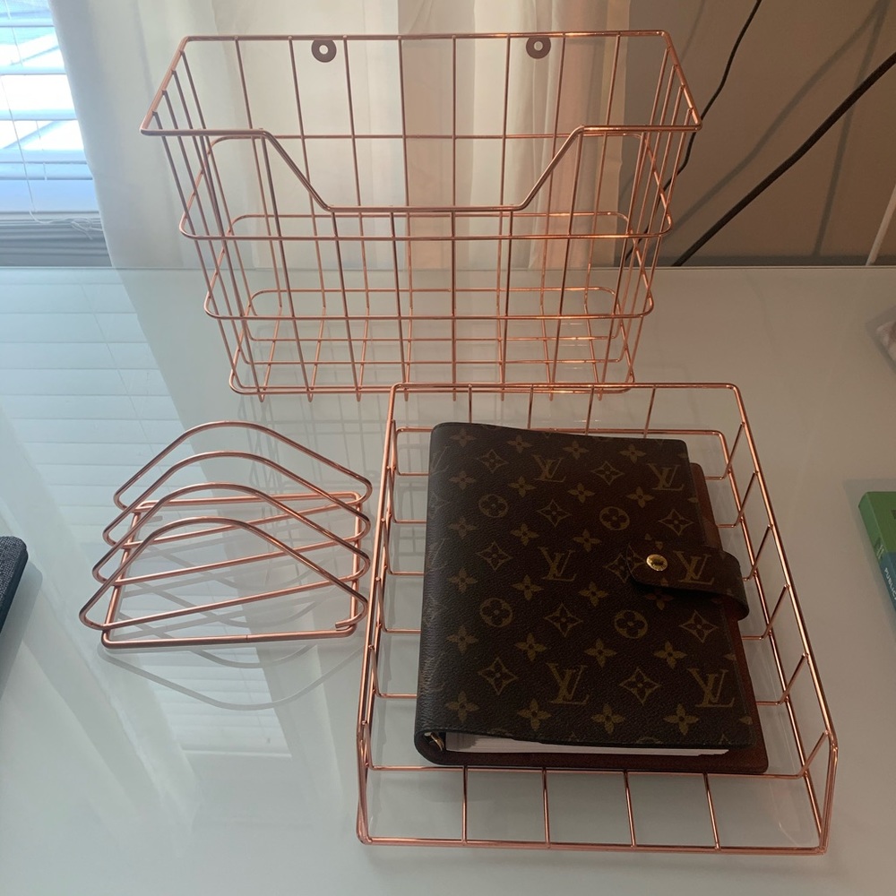 Rose gold desk accessories 💕